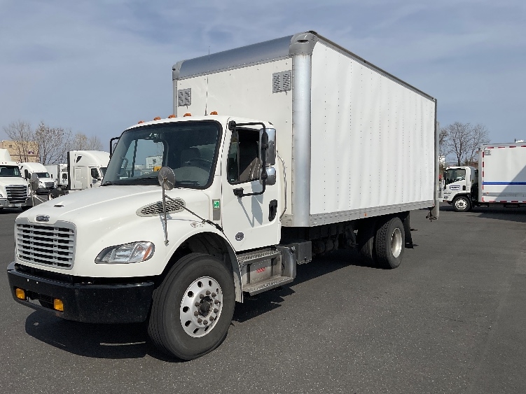 2021 Freightliner M2 106 in Philadelphia, PA — photo 3