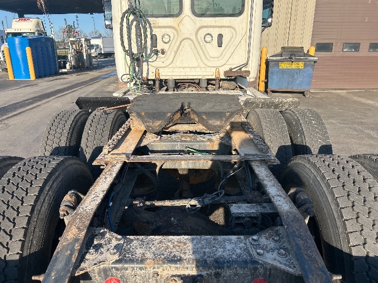 2019 Freightliner Cascadia in Londonderry, NH — photo 6