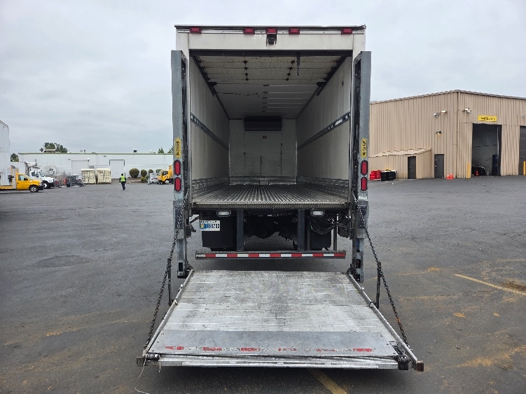 2019 Freightliner eM2 in Kent, WA — photo 9
