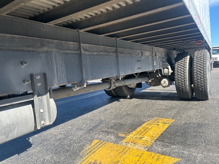2019 Hino 268 in Fontana, CA — photo 5