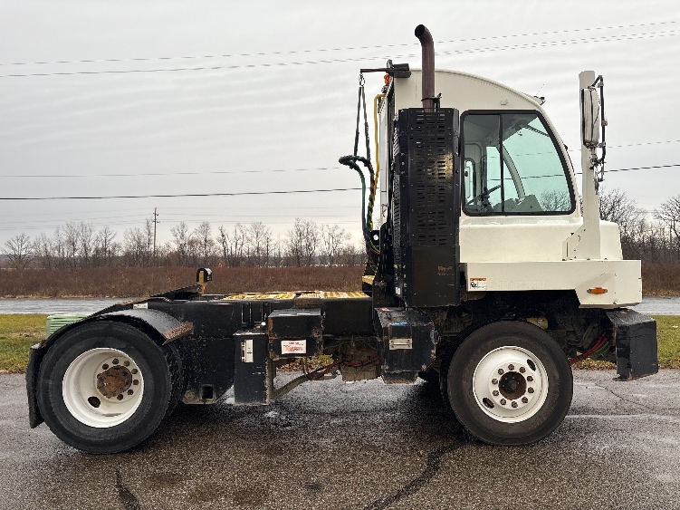 2022 Autocar in Kalamazoo, MI — photo 8