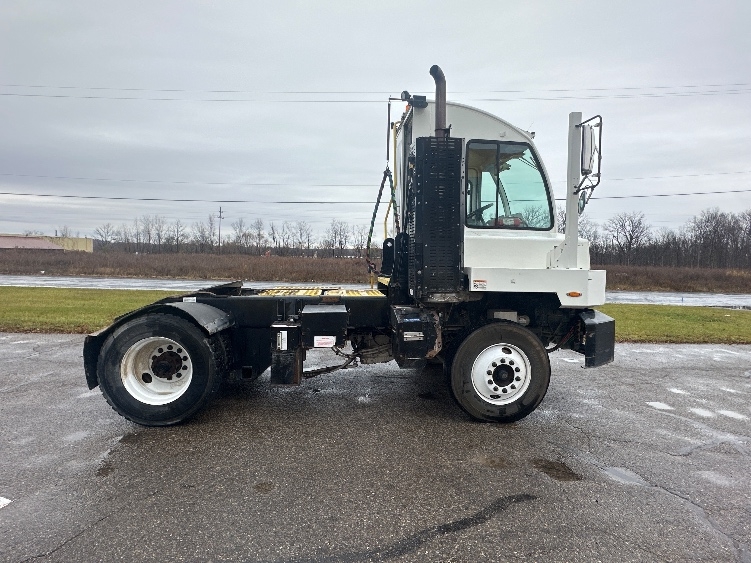 2022 Autocar in Kalamazoo, MI — photo 8