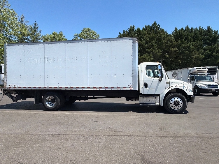 2019 Freightliner eM2 in Capitol Heights, MD — photo 4