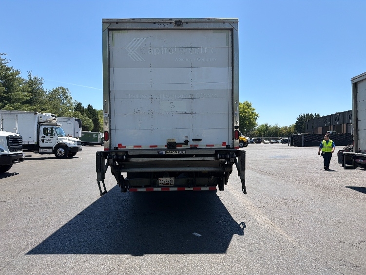 2019 Freightliner eM2 in Capitol Heights, MD — photo 7