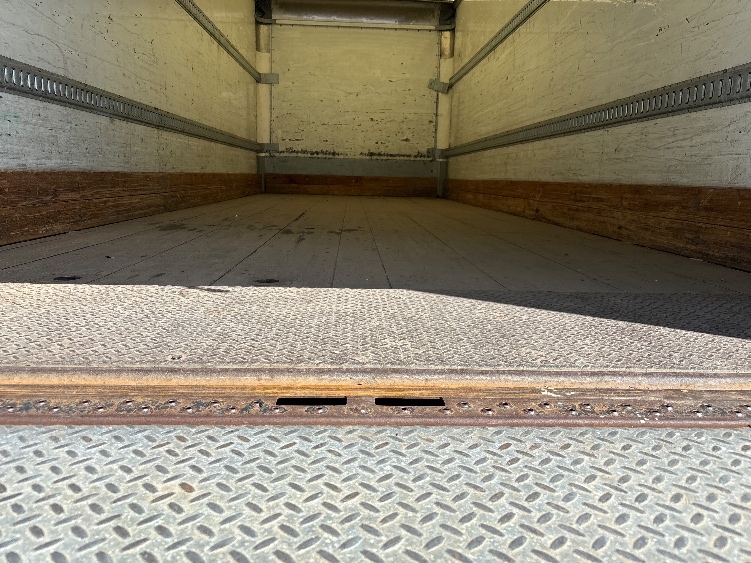 2019 Freightliner eM2 in Capitol Heights, MD — photo 10