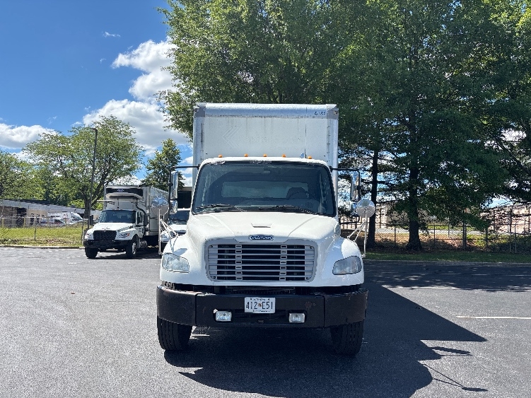 2019 Freightliner eM2 in Capitol Heights, MD — photo 2