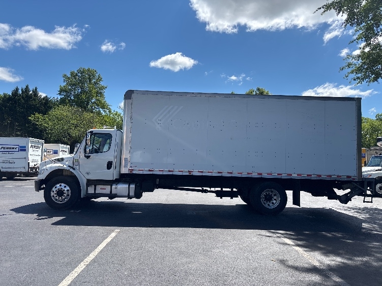 2019 Freightliner eM2 in Capitol Heights, MD — photo 4