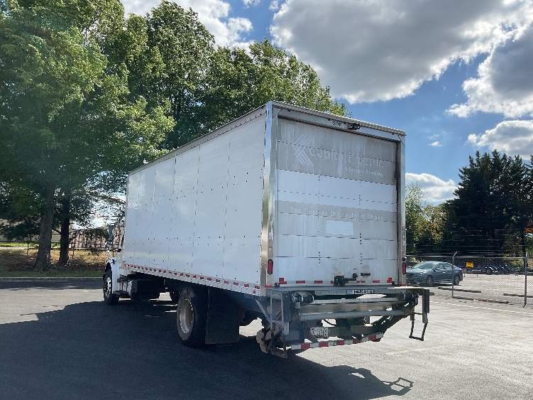 2019 Freightliner M2 106 in Capitol Heights, MD — photo 6