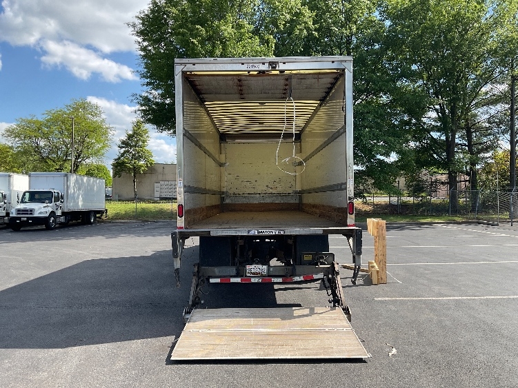 2019 Freightliner M2 106 in Capitol Heights, MD — photo 9
