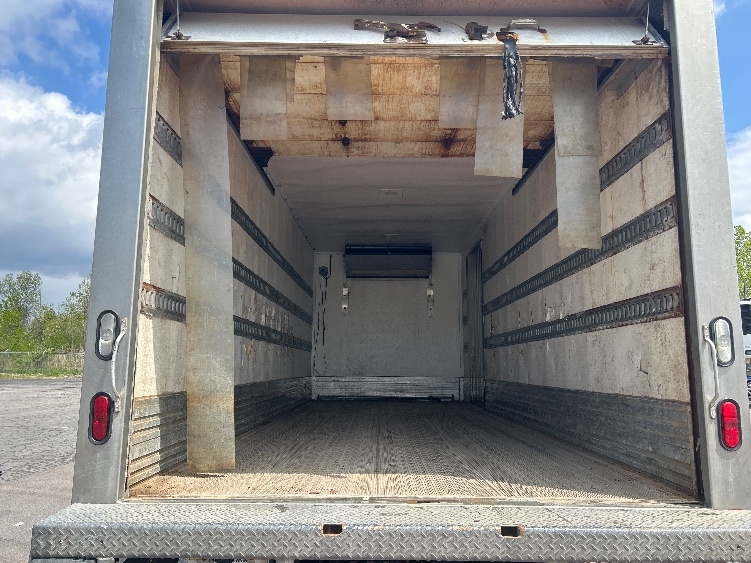 2019 Freightliner eM2 in Liverpool, NY — photo 8
