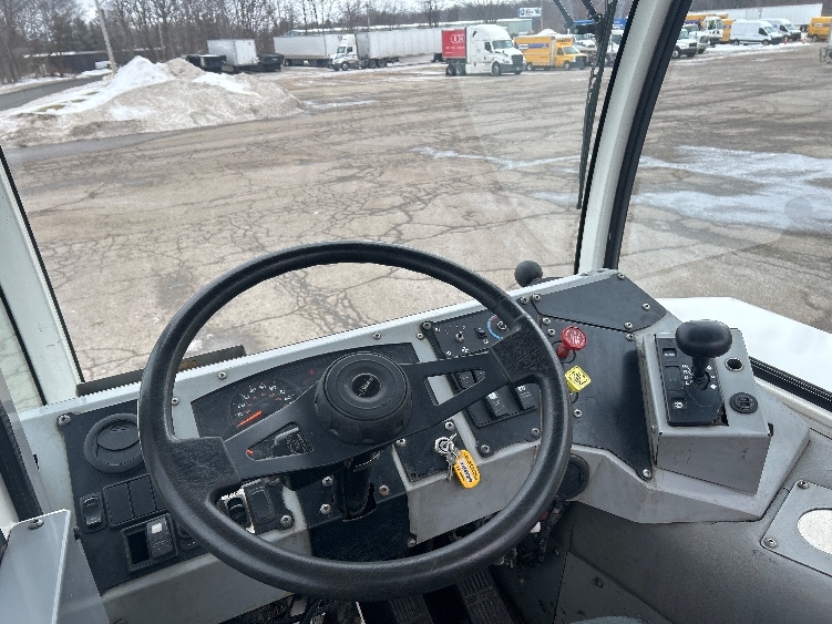 2023 Autocar in Cadillac, MI — photo 10