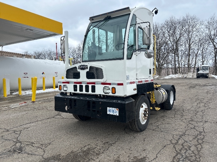 2023 Autocar in Cadillac, MI — photo 3
