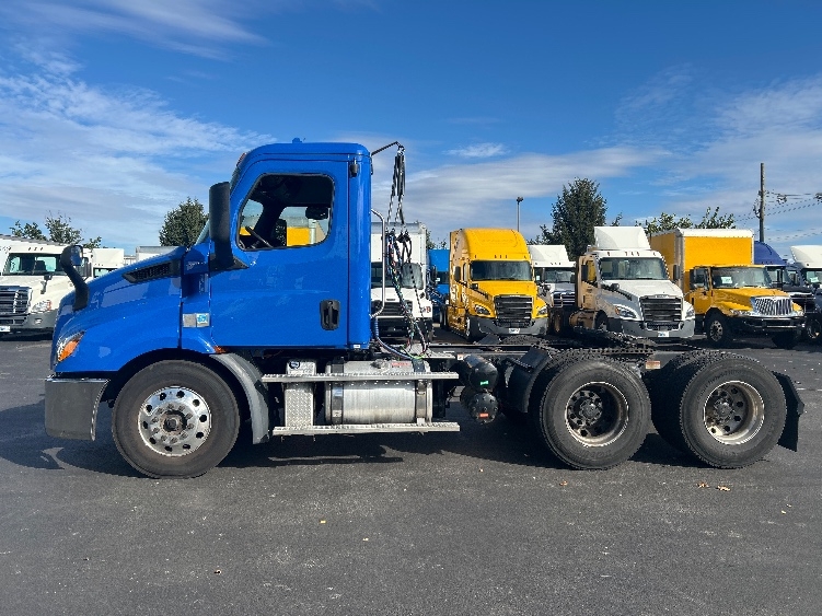 2019 Freightliner Cascadia in Swedesboro, NJ — photo 4