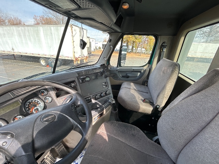 2019 Freightliner Cascadia in Charlotte, NC — photo 10