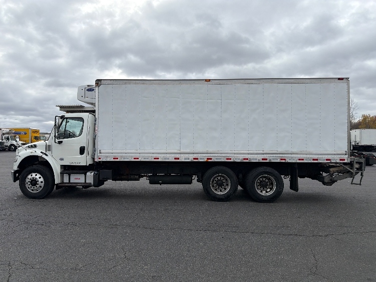 2019 Freightliner M2 106 in Chicopee, MA — photo 4
