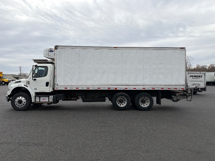 2019 Freightliner M2 106 in Chicopee, MA — photo 4