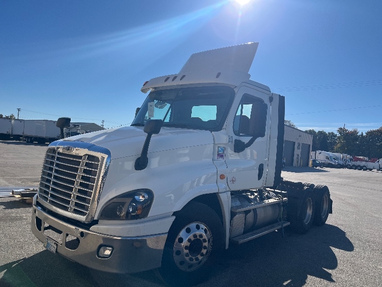 2019 Freightliner Cascadia in Piqua, OH — photo 3