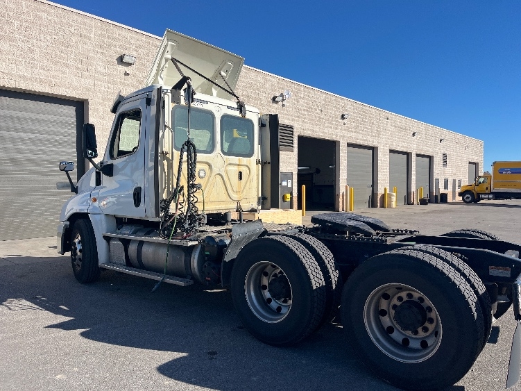 2019 Freightliner Cascadia in Piqua, OH — photo 5