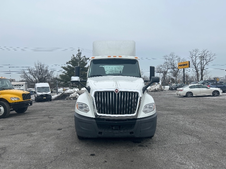 2019 International LT in Cranbury, NJ — photo 2
