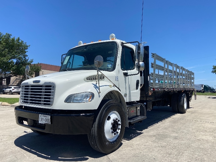 2019 Freightliner eM2 in San Antonio, TX — photo 3