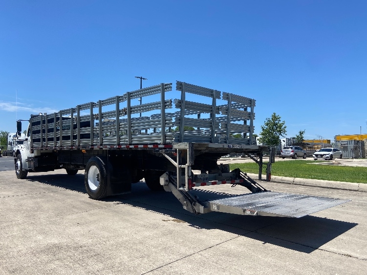 2019 Freightliner eM2 in San Antonio, TX — photo 8