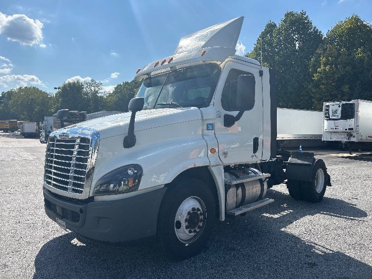 2019 Freightliner Cascadia in Duluth, GA — photo 3