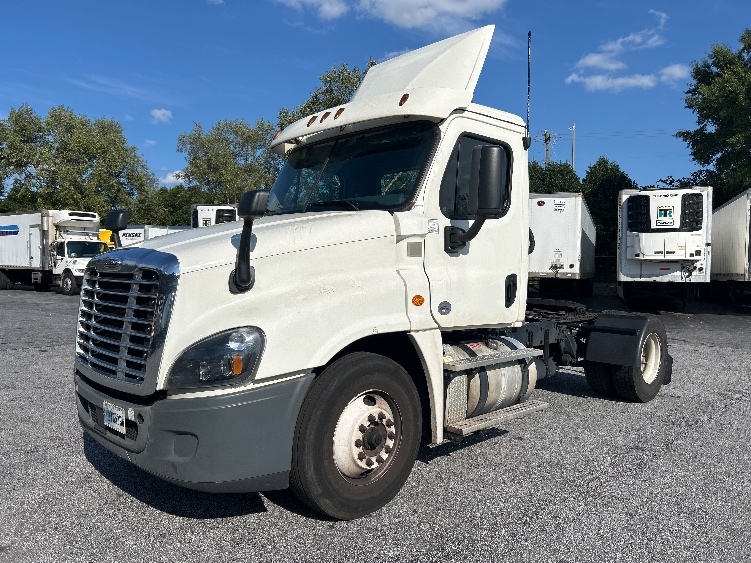 2019 Freightliner Cascadia in Duluth, GA — photo 3