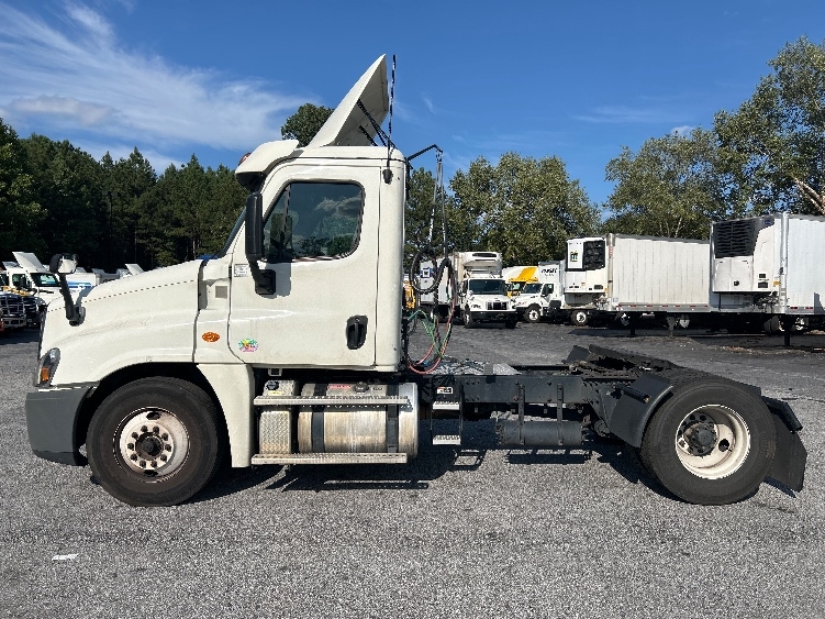 2019 Freightliner Cascadia in Duluth, GA — photo 4