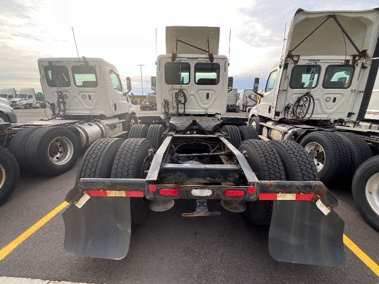 2019 Freightliner in Milwaukee, WI — photo 6
