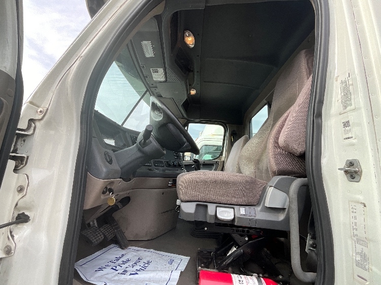 2019 Freightliner in Milwaukee, WI — photo 9