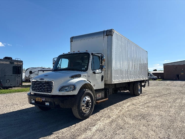 2019 Freightliner eM2 in Gansevoort, NY — photo 3