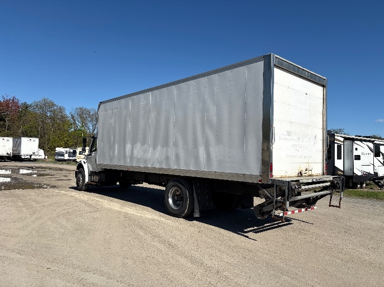 2019 Freightliner eM2 in Gansevoort, NY — photo 6