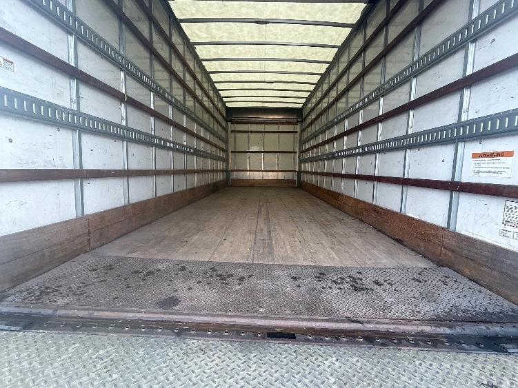 2019 Freightliner eM2 in Concord, NC — photo 10