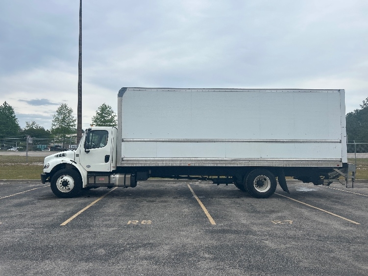 2019 Freightliner eM2 in Concord, NC — photo 4