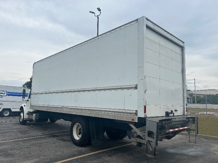 2019 Freightliner eM2 in Concord, NC — photo 6
