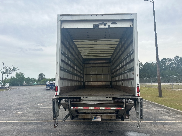2019 Freightliner eM2 in Concord, NC — photo 8