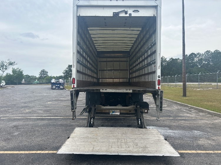 2019 Freightliner eM2 in Concord, NC — photo 9