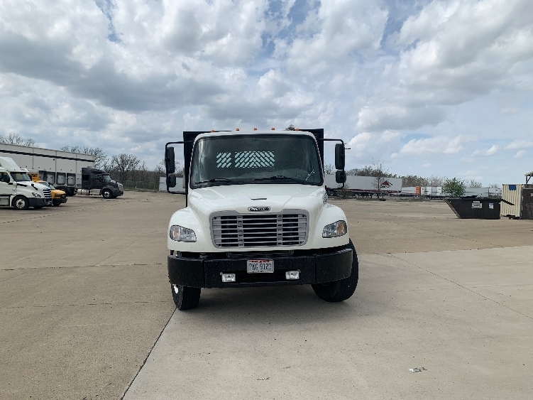 2019 Freightliner eM2 in East Liberty, OH — photo 2