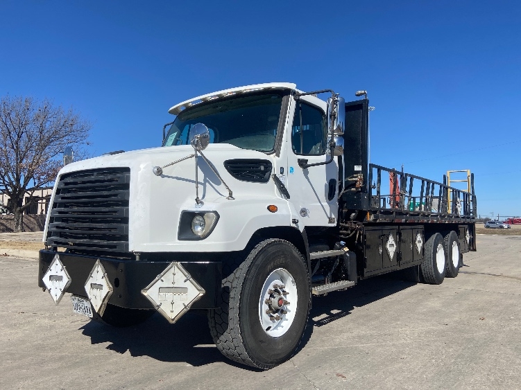 2019 Freightliner 114SD in San Antonio, TX — photo 3
