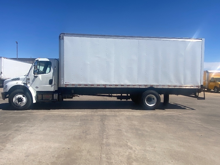2019 Freightliner M2 106 in Lubbock, TX — photo 4