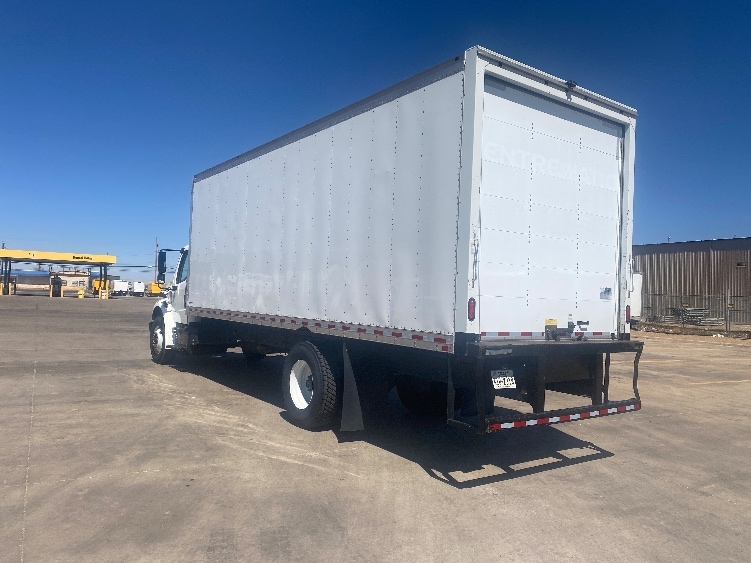 2019 Freightliner M2 106 in Lubbock, TX — photo 6