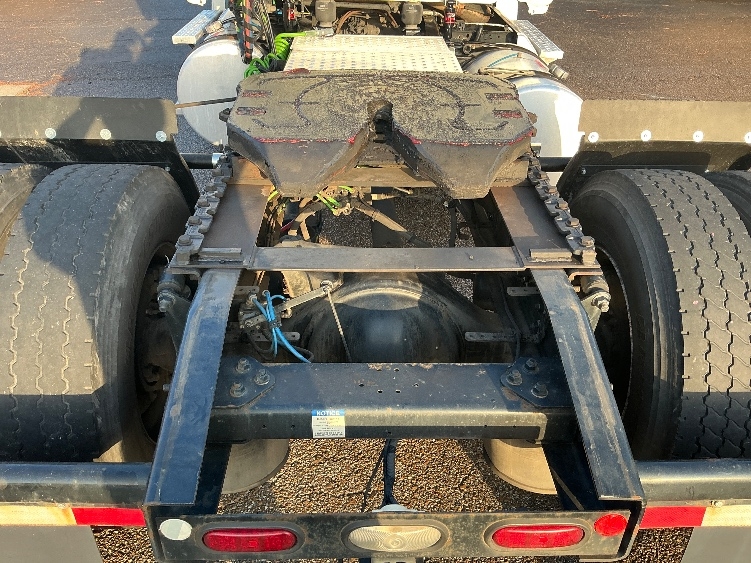 2019 Freightliner Cascadia in Olive Branch, MS — photo 6