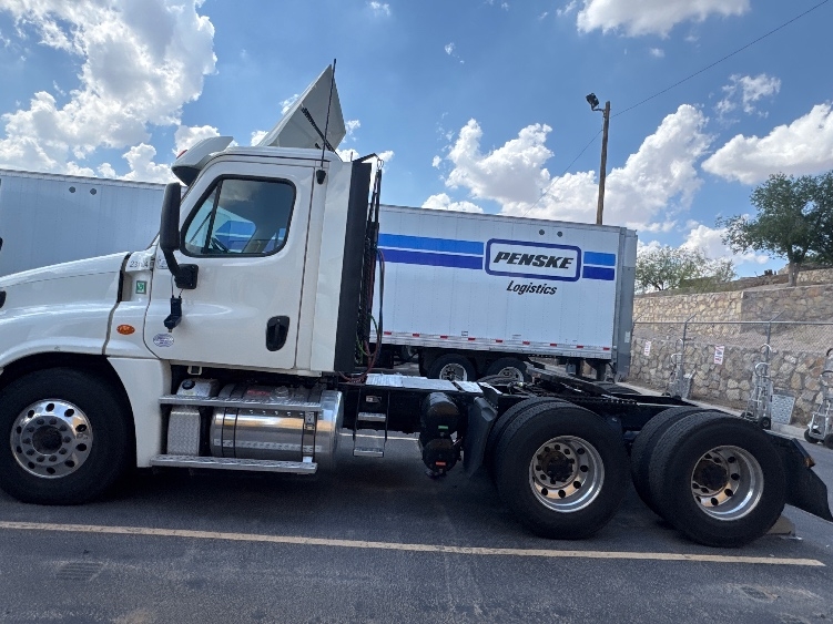 2019 Freightliner Cascadia in El Paso, TX — photo 4