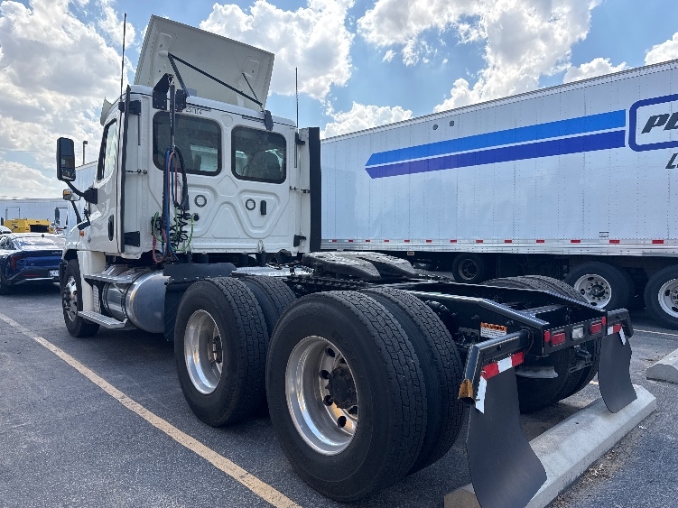 2019 Freightliner Cascadia in El Paso, TX — photo 5