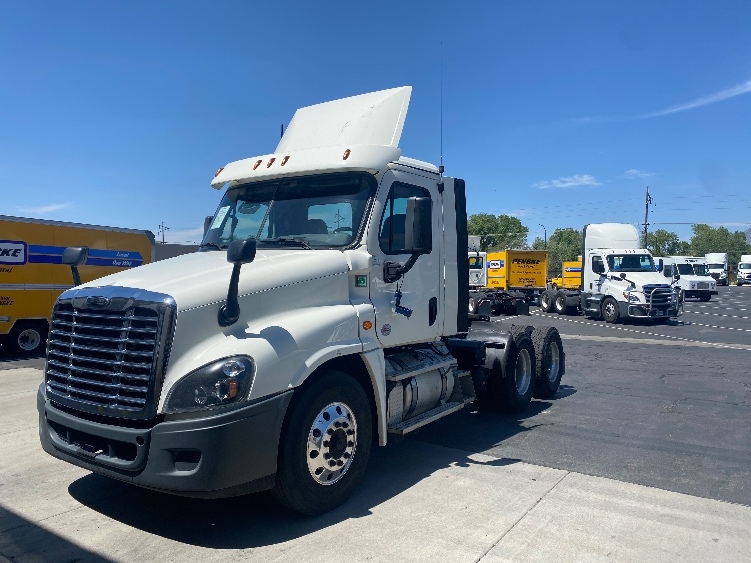 2019 Freightliner Cascadia in Ogden, UT — photo 3