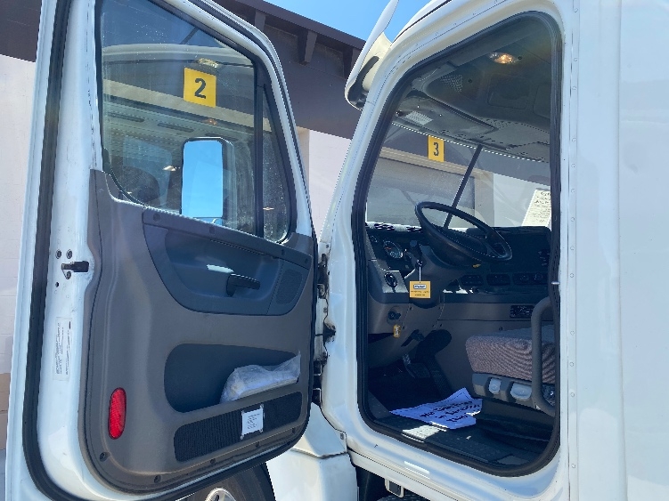 2019 Freightliner Cascadia in Ogden, UT — photo 9
