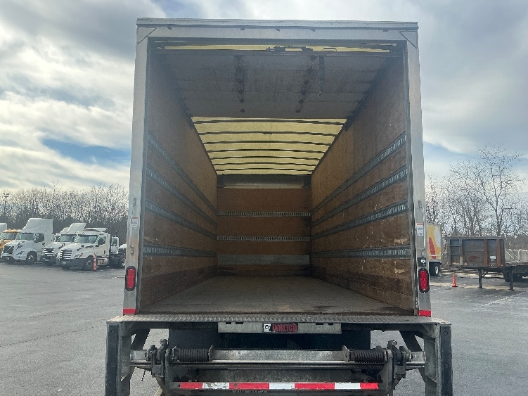 2019 Freightliner M2 106 in Harrisburg, PA — photo 8