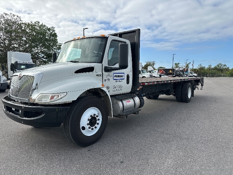 2021 International MV in Tampa, FL — photo 3