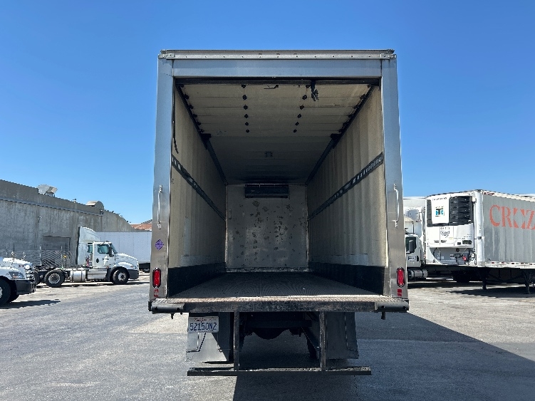 2019 Hino 268 in Torrance, CA — photo 8