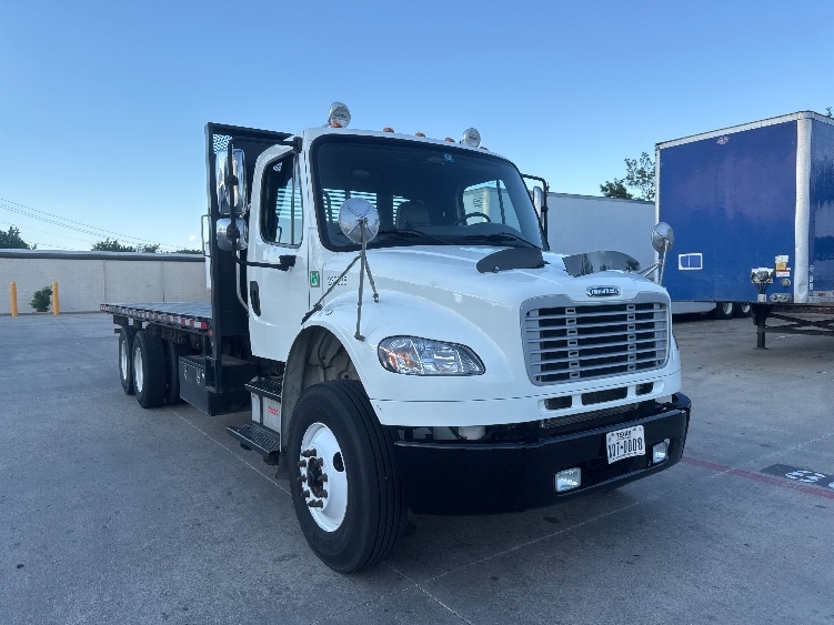 2019 Freightliner M2 106